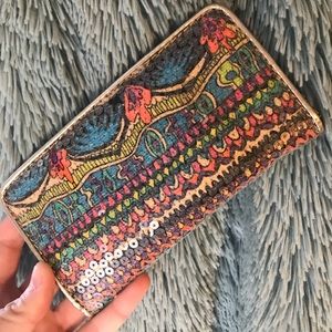 Sakroots wallet